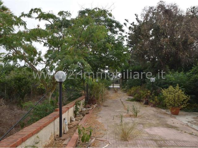 Case e ville in vendita di 140 m² in Strada Statale 115