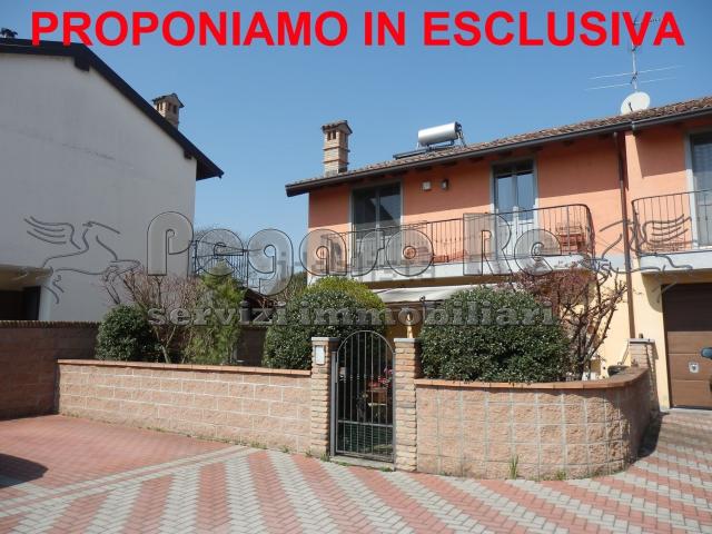 Case e ville in vendita di 140 m² in Strada Tombetti, 70