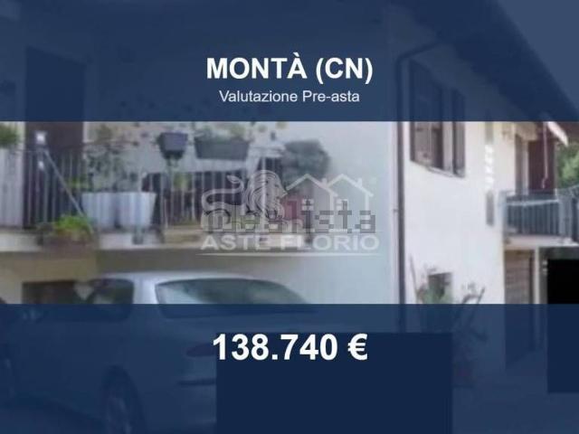 Case e ville in vendita di 141 m² in Via Beppe Fenoglio, 18
