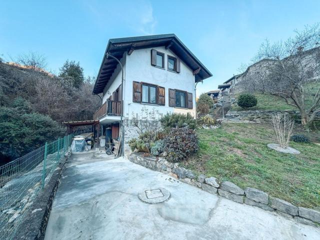 Case e ville in vendita di 141 m² in Via per Doccio, 10