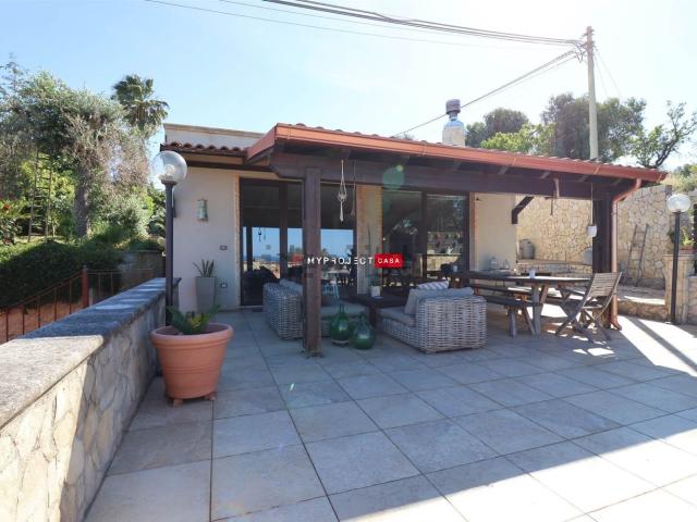 Case e ville in vendita di 141 m² in Contrada Rosara
