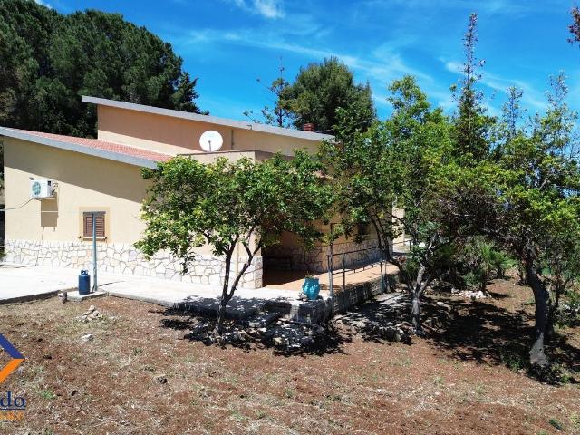 Case e ville in vendita di 141 m² in Contrada Sarmuci