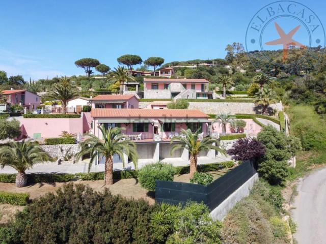 Case e ville in vendita di 142 m²