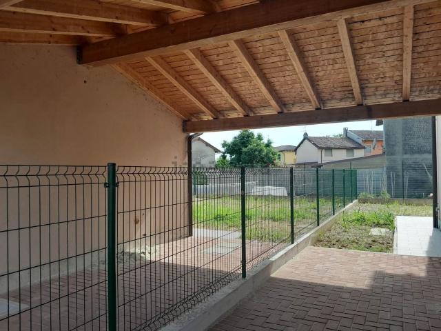 Case e ville in vendita di 142 m² in Via Stradino