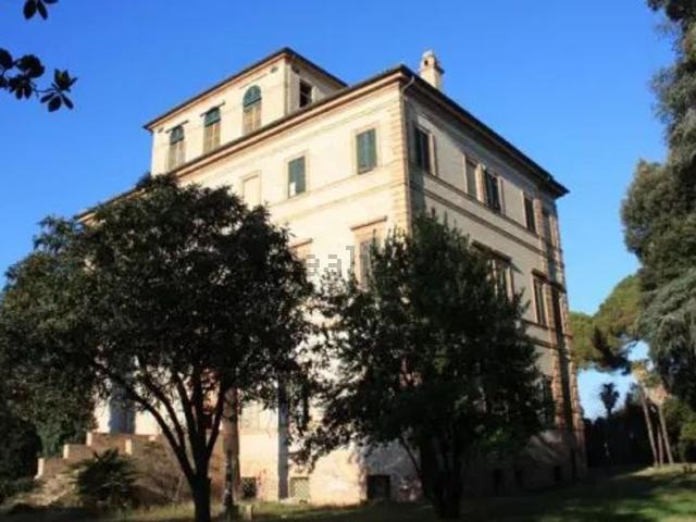 Case e ville in vendita di 1432 m² in Via XX Settembre, 87