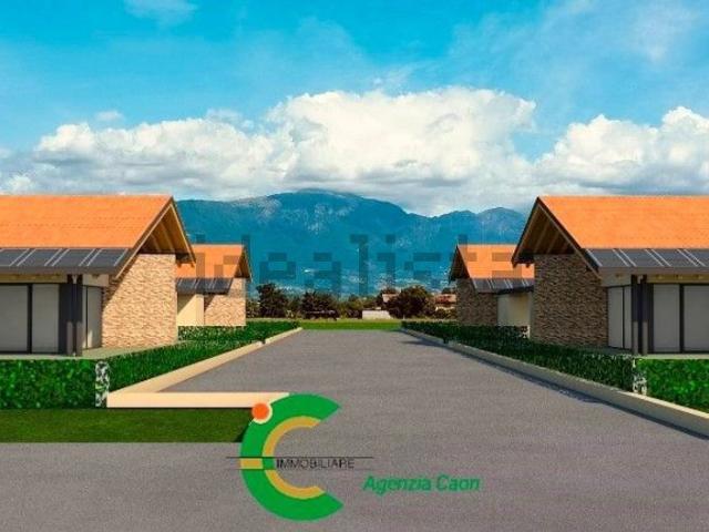 Case e ville in vendita di 143 m² in Via Colombara