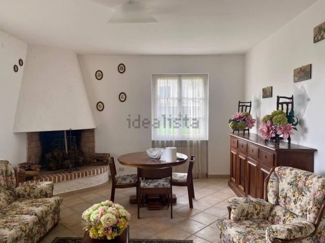 Case e ville in vendita di 143 m² in Via Privata Montecarboli