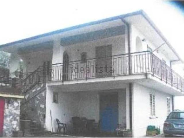 Case e ville in vendita di 143 m² in Corso Vittorio Emanuele