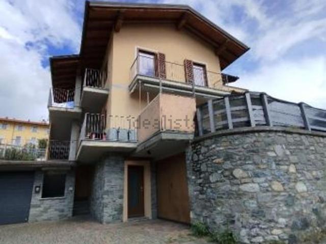 Case e ville in vendita di 144 m² in Frazione Porossan Roppoz, 32
