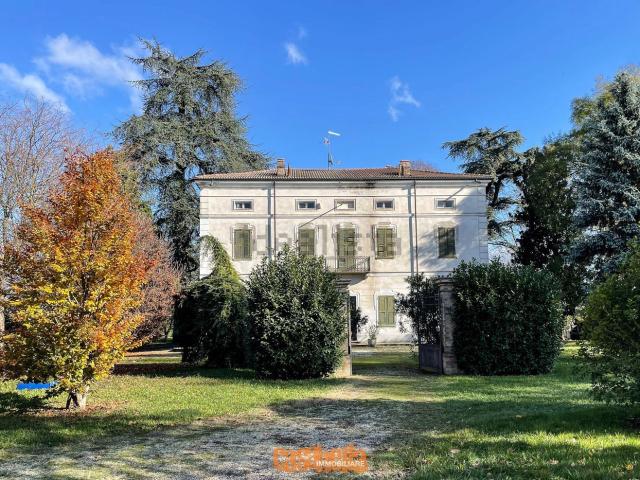 Case e ville in vendita di 1450 m² in Strada Comunale Viscarda