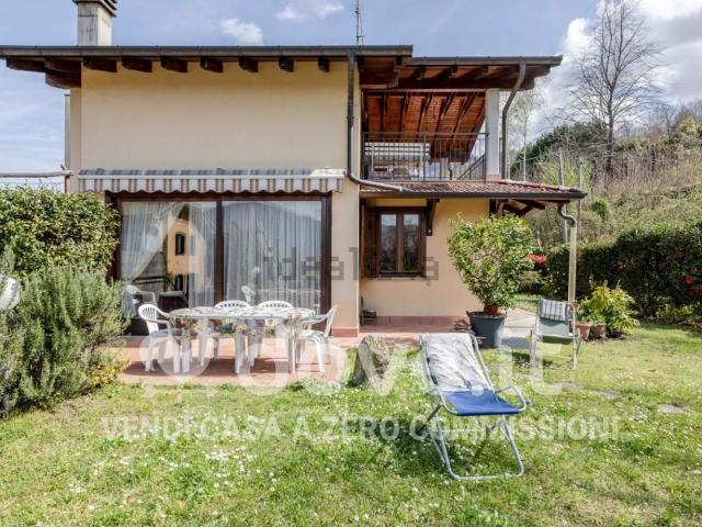 Case e ville in vendita di 145 m²
