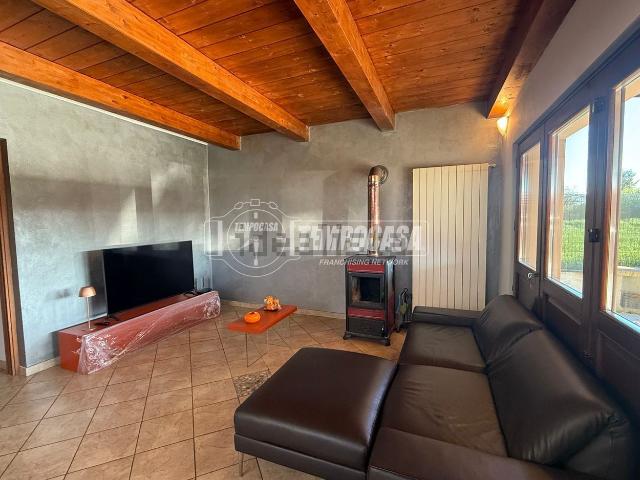 Case e ville in vendita di 145 m²