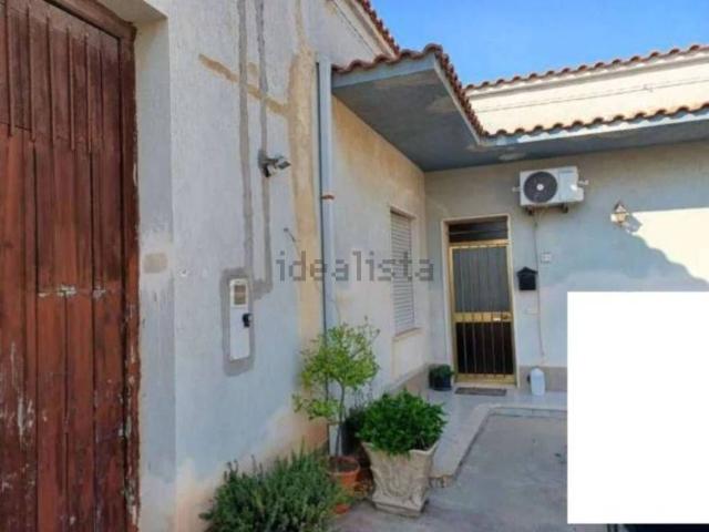 Case e ville in vendita di 145 m² in Via Dante Alighieri, 29