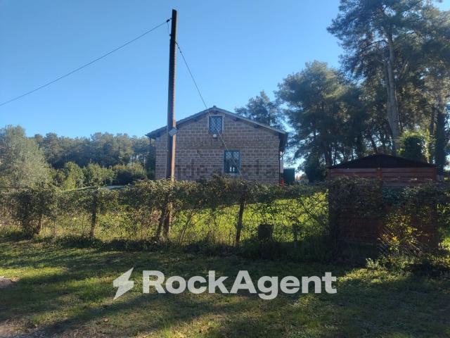 Case e ville in vendita di 145 m² in Via dei Piani, 253
