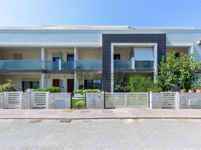Case e ville in vendita di 145 m² in Via dei Valenzani