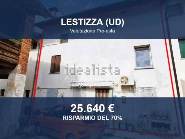 Case e ville in vendita di 145 m² in Via Montello, 22
