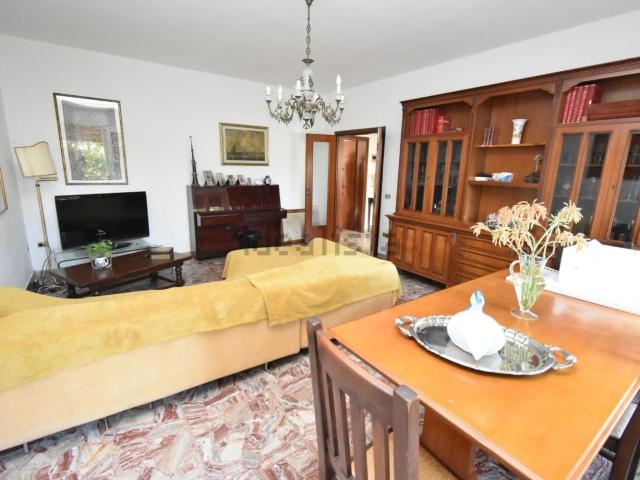 Case e ville in vendita di 145 m² in Via Sant&apos Agostino