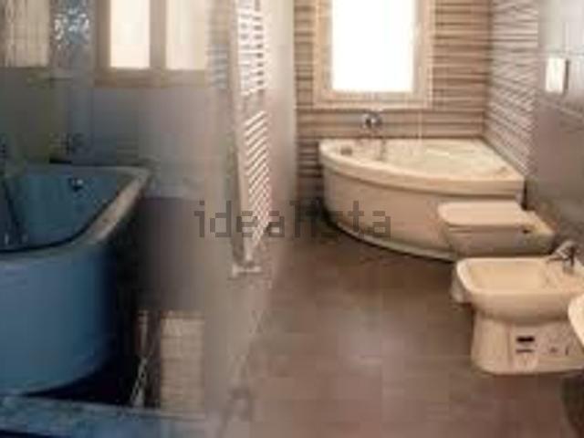 Case e ville in vendita di 145 m² in Via Vittorio Alfieri, 34