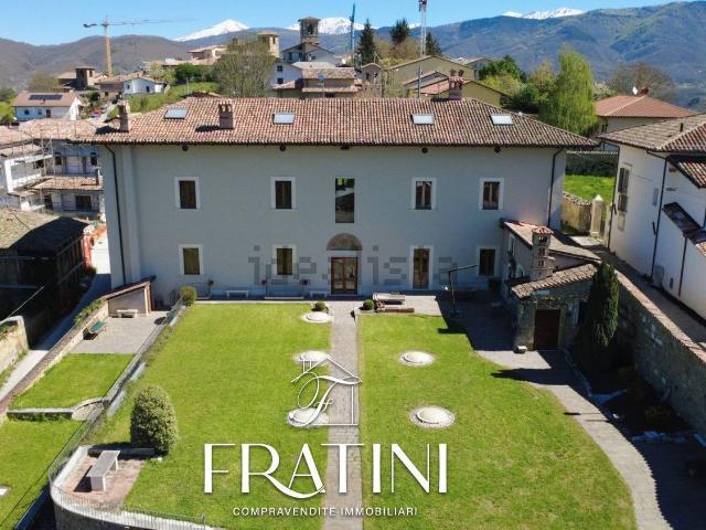 Case e ville in vendita di 1460 m² in Via San Lorenzo