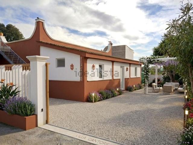 Case e ville in vendita di 146 m²