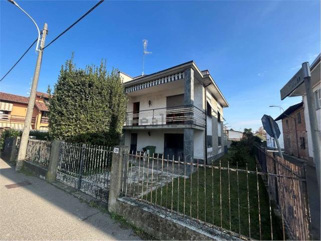 Case e ville in vendita di 146 m² in Via Lazzaretto, 37