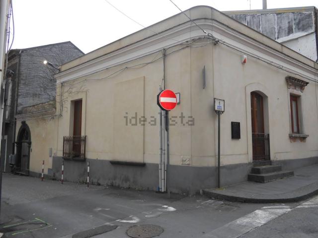 Case e ville in vendita di 147 m² in Via Giuseppe Garibaldi, 39