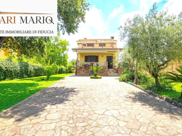 Case e ville in vendita di 147 m² in Via dei Vigneti, 100