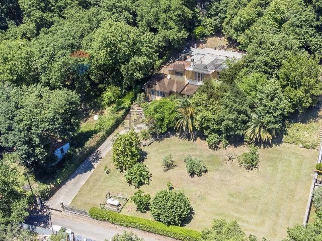 Case e ville in vendita di 158 m² in Via Belli, 7