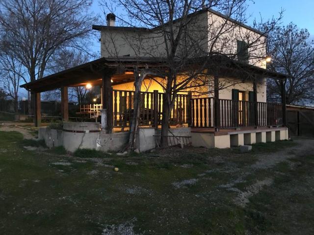 Case e ville in vendita di 148 m² in Via Montecalderaro, 2291