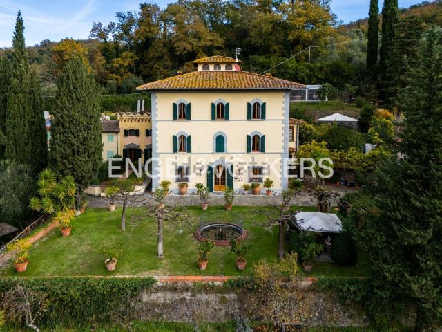 Case e ville in vendita di 1497 m² in Via Modenese