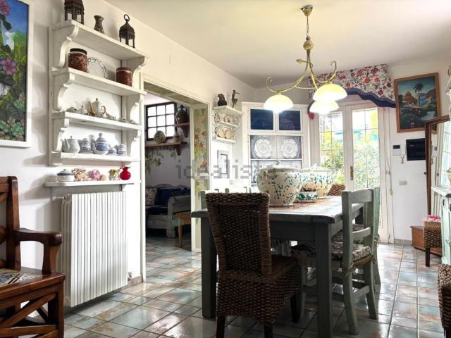 Case e ville in vendita di 149 m² in Via Scalelle, 22