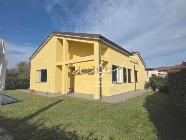 Case e ville in vendita di 150 m²