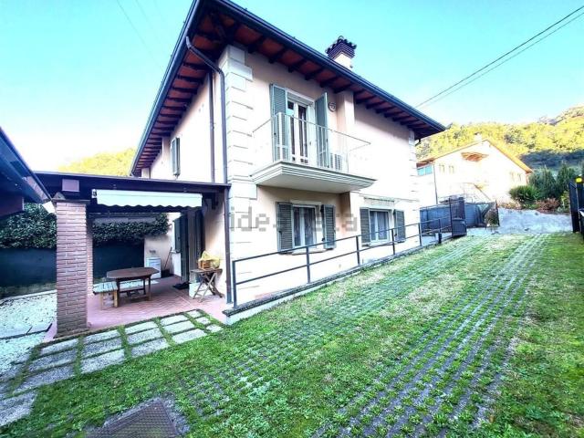 Case e ville in vendita di 150 m²