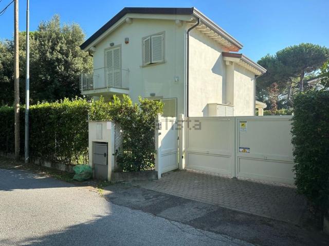 Case e ville in vendita di 150 m²