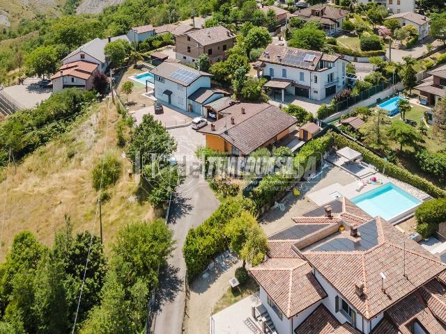 Case e ville in vendita di 150 m²