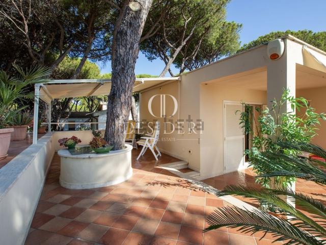 Case e ville in vendita di 150 m² in Via Cala Martina