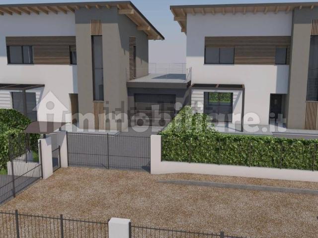 Case e ville in vendita di 150 m² in Via Carlo Urbani