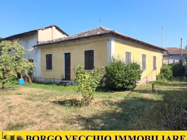 Case e ville in vendita di 150 m² in Via Cuneo, 6