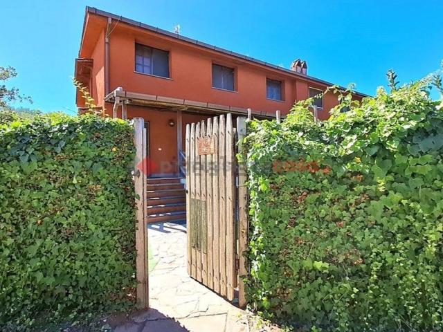 Case e ville in vendita di 150 m² in Via Bernina, 3