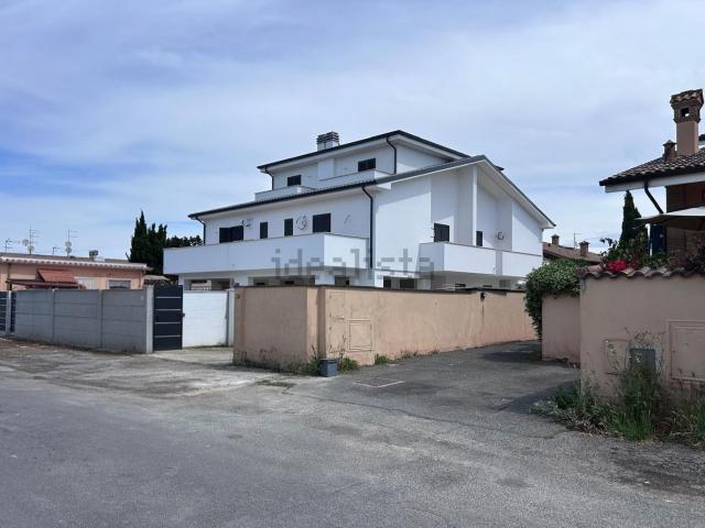 Case e ville in vendita di 150 m² in Via Giuseppe Fiorelli
