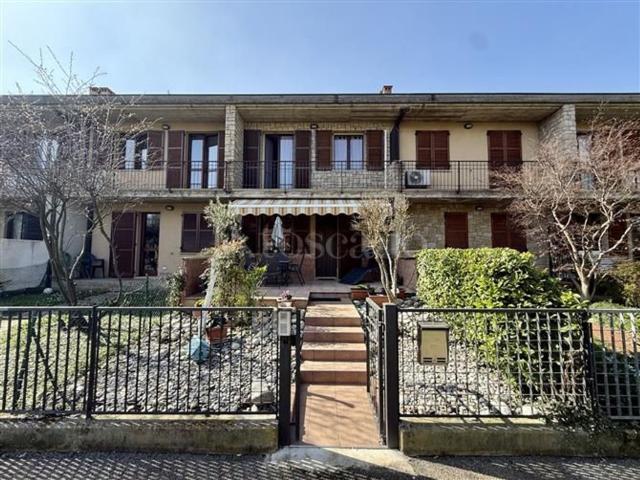 Case e ville in vendita di 150 m² in Via Donatello