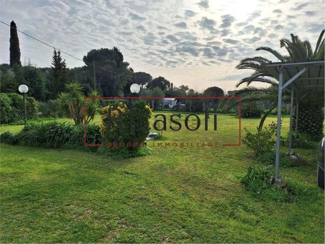 Case e ville in vendita di 150 m² in Via dell&apos Uliveta, 1