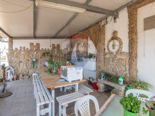 Case e ville in vendita di 150 m² in Via Luigi Einaudi, 80