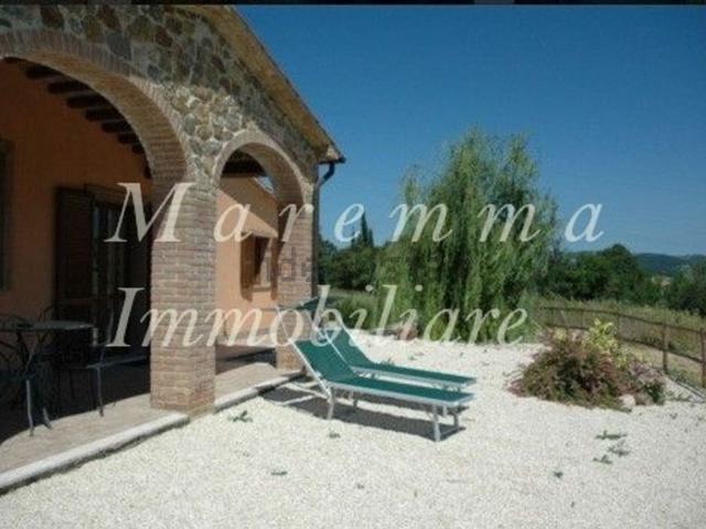 Case e ville in vendita di 150 m² in Via Saturnia