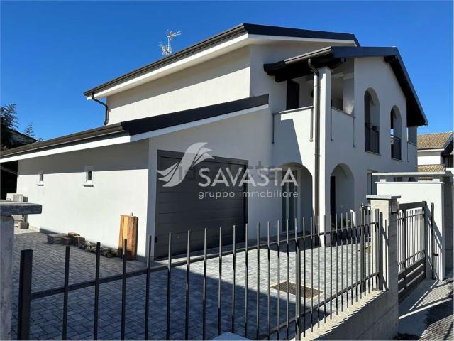 Case e ville in vendita di 150 m² in Via San Bernardo, 9