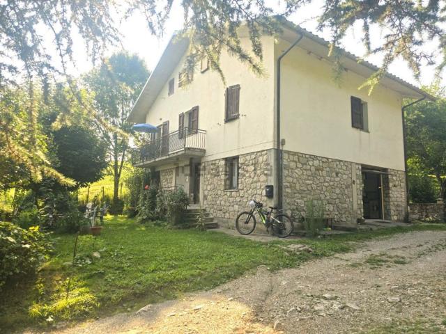 Case e ville in vendita di 150 m² in Via Padre Francesco Guerra, 32