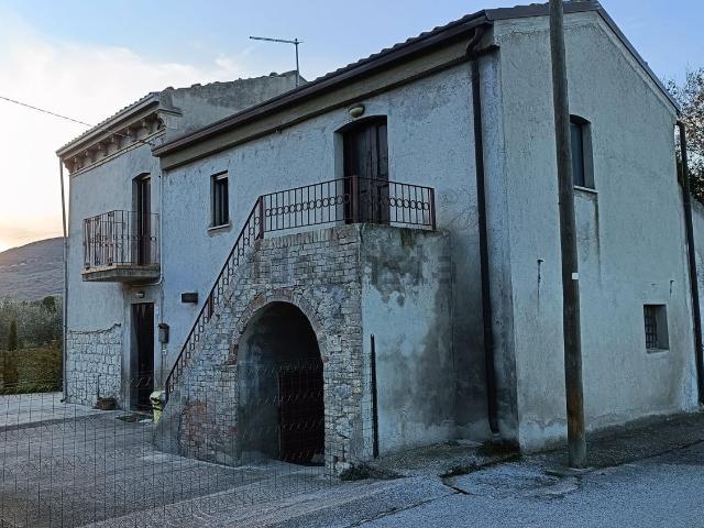 Case e ville in vendita di 150 m² in Via Passolanciano, 7
