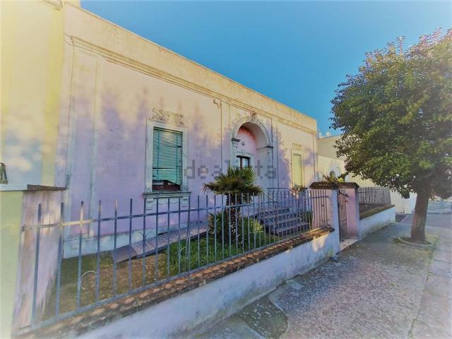 Case e ville in vendita di 150 m² in Via Roma