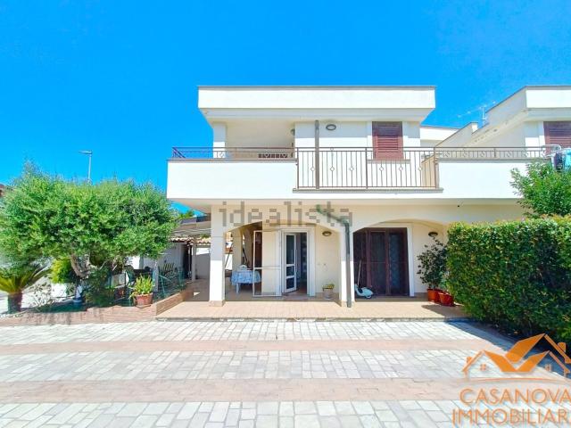 Case e ville in vendita di 150 m² in Via Rumenia