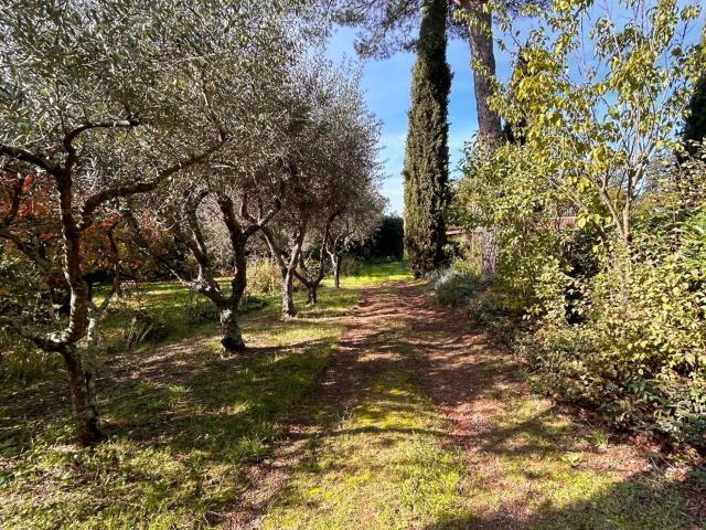 Case e ville in vendita di 150 m² in Via Taglia le Grotte